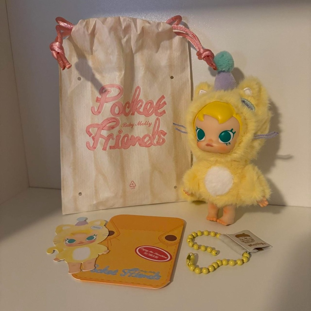 Baby Molly Pocket Friends - Enjoy the Sunshine